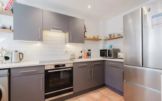 Stylish Retreat with Garden in Tetbury