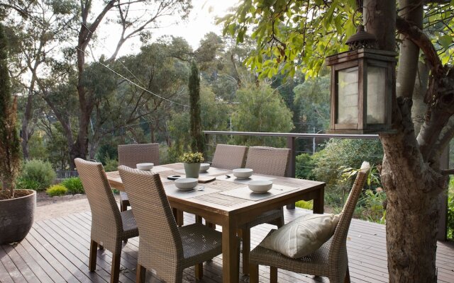 Viola at Hepburn Springs