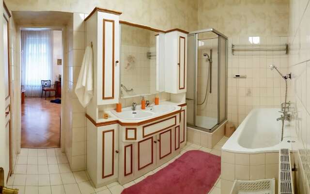 Cozy 4BR shared Apartment