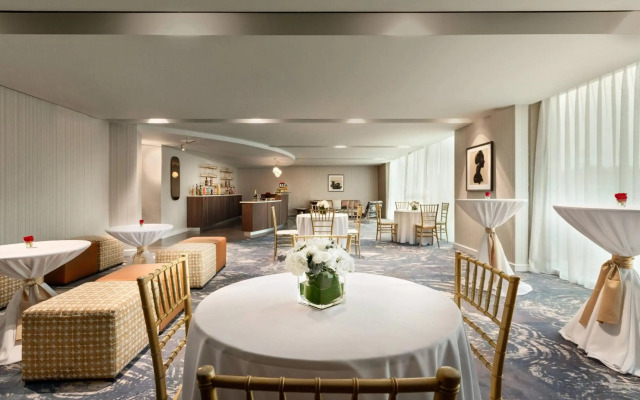 Twelve Midtown, Autograph Collection