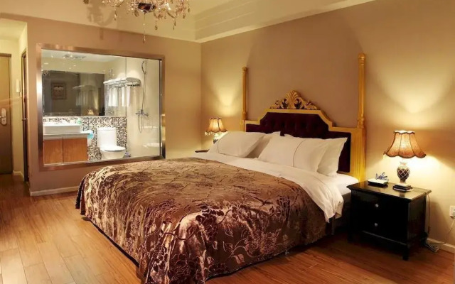 Chengdu House Hotel