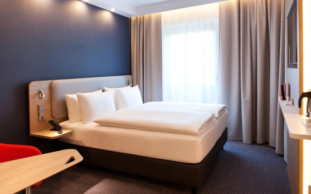 Holiday Inn Express Munich - Olympiapark by IHG