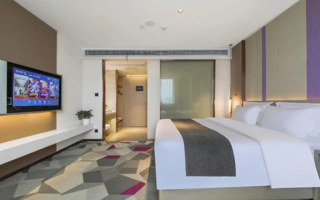 Lavande Hotel Wuhan 2nd Guanggu Road