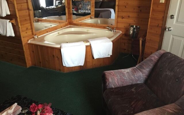 The Hotel at Falcon lake