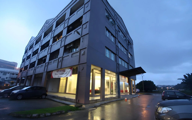 Place2Stay Business Hotel - Waterfront