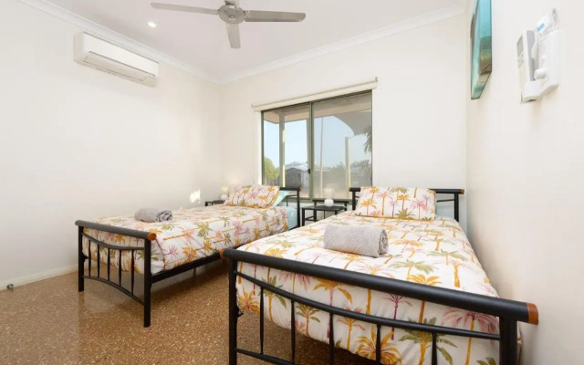 1 Kestrel Place