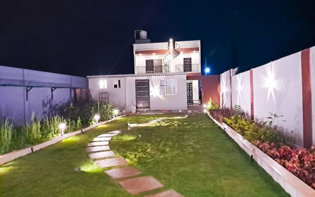 Roomshala 135 Paradise Villa Banglore