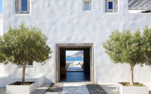 Milos Breeze Boutique Hotel