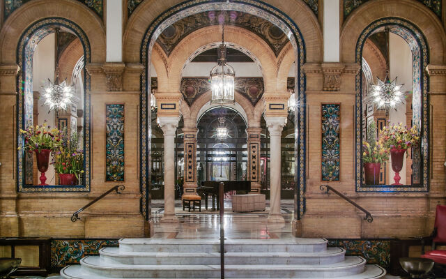 Отель Alfonso XIII, a Luxury Collection Hotel, Seville