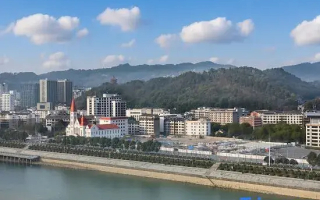 YiBoJiangShang B&B(Tianmen Mountain Cable Car Store）