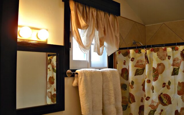 Blue Wave Guest House
