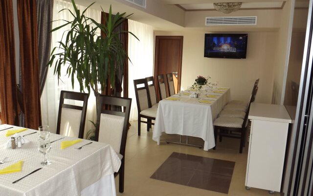 Hotel Ambasador