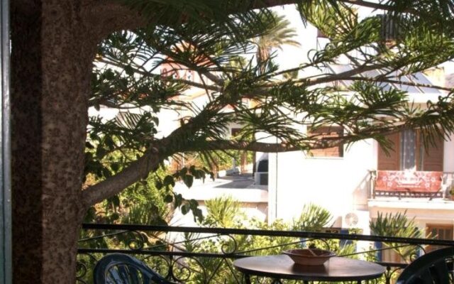 Palemilos Apartments