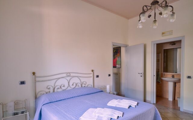 Holiday House The Red Cat