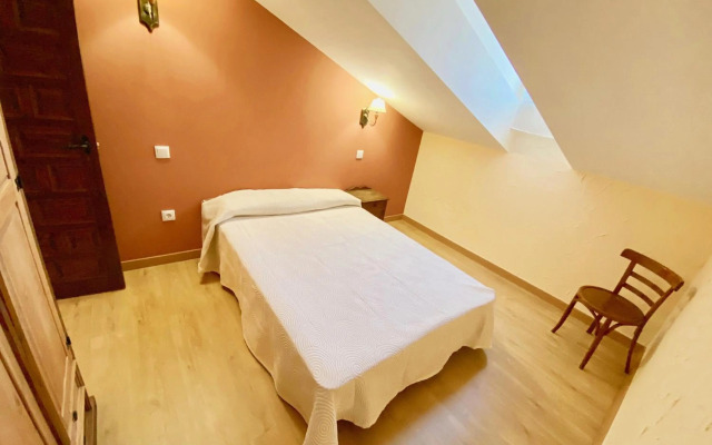 La Parada de Jimena-Casa rústica rodeada de bodegas en Rueda