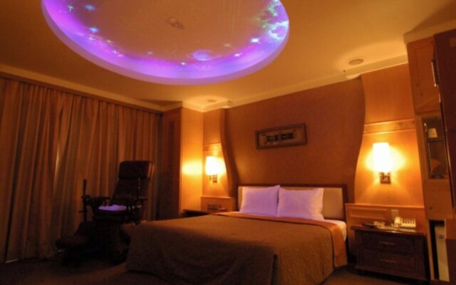 Ching Ching Motel