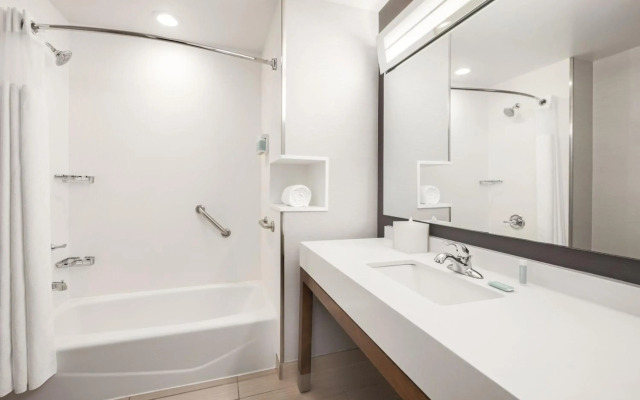 Courtyard by Marriott Columbus Phenix City