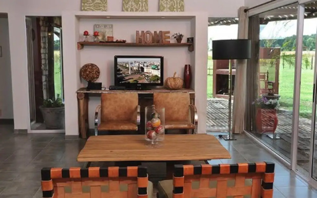 Howard Johnson Finca Maria Cristina