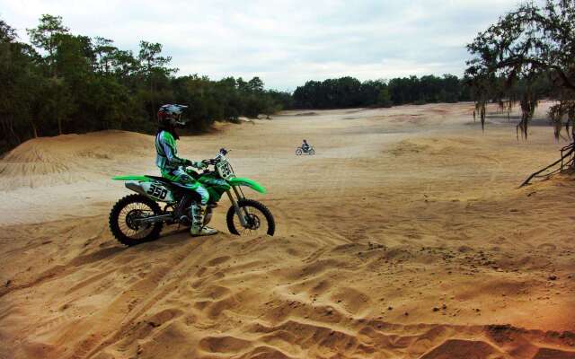 Hampton Inn Brooksville Dade