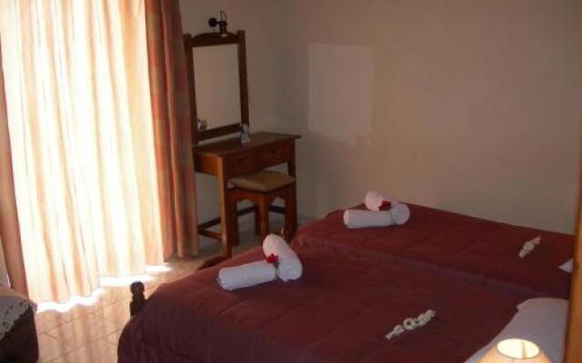 Emilios Apartments