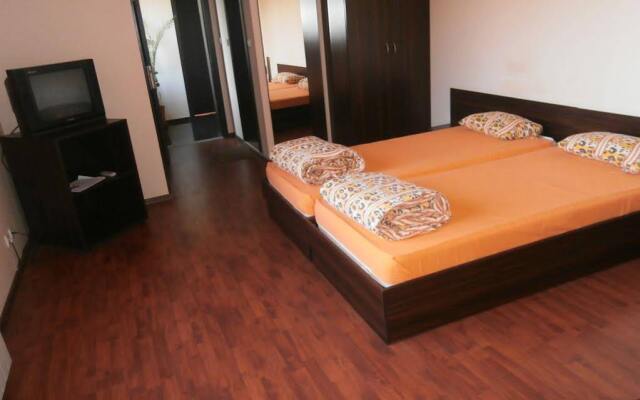 Hostel Taiti