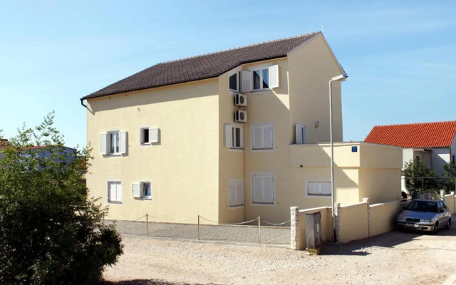 Apartments with a parking space Vodice - 6178