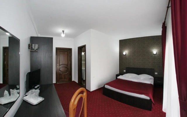 Hotel Mara