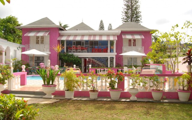 Pink Hibiscus Villa