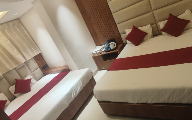 Hotel Anand Palace – Guest Rooms – Shirdi