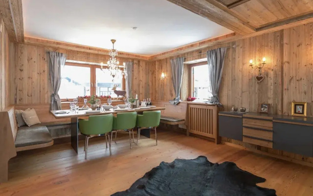 Unique Chalet in the Center of Elmau Near Skilift
