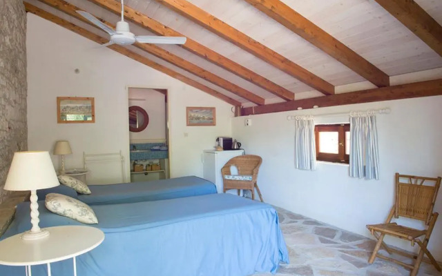 Paxos' Villa - Pool & AC