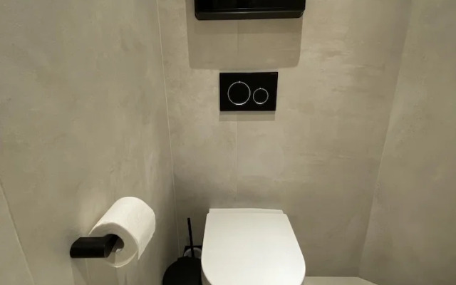 Sleep Lounge Terminal D - Hostel