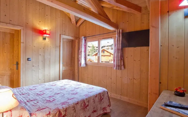 Chalet in Les Deux Alpes With Private Pool