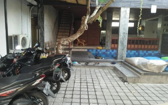 Made House