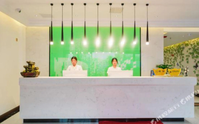 Zhengzhou Shangjia Fashion Hotel (Longzihu College District Store)