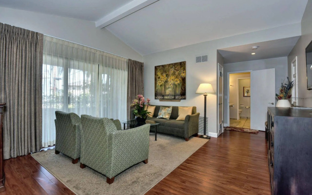 Stanford Group Extended Stay