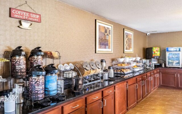 Comfort Inn & Suites Cincinnati Eastgate