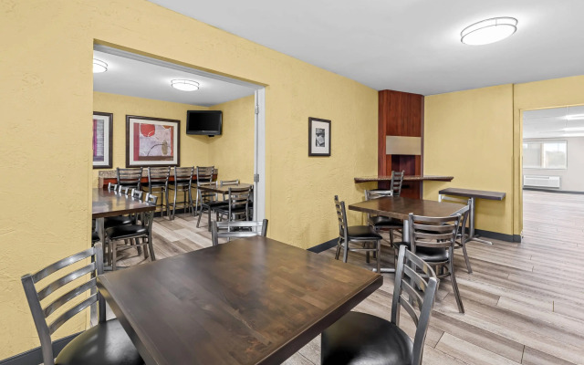 Quality Inn - Denton