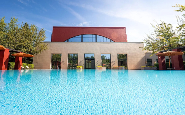 Disney's Hotel New York - The Art of Marvel