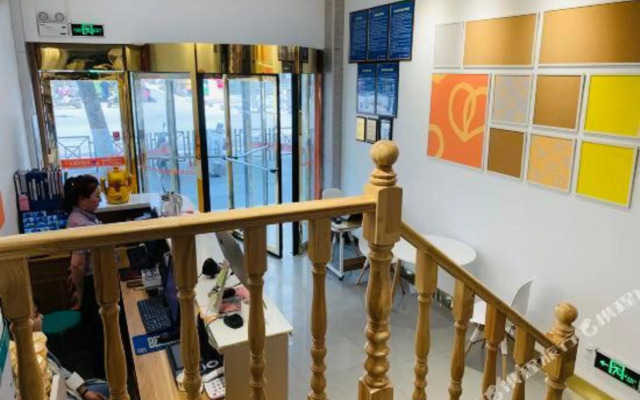 Pod Inn Selected Hotel (Nanjing Fuzimiao Subway Station Scenic Area)