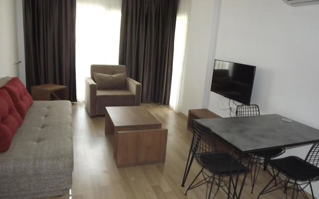 Opus Aparthotel