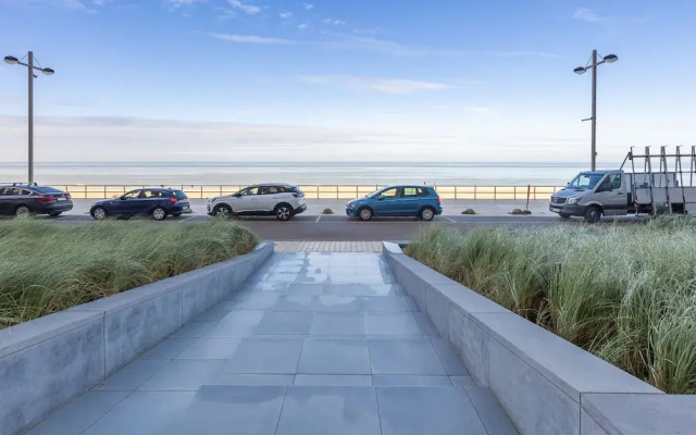 Rooftop Escape in Middelkerke