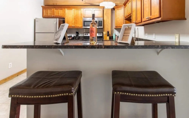 Two Levels Cleveland Luxury Condo