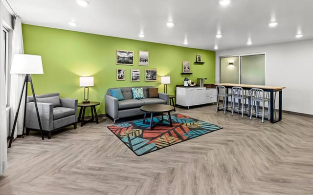 WoodSpring Suites Beaverton - Portland West