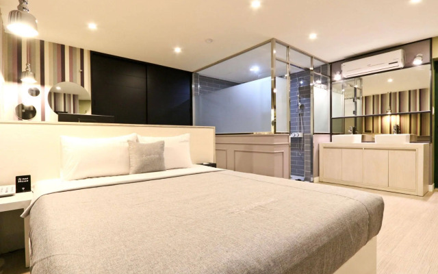 Home Hotel