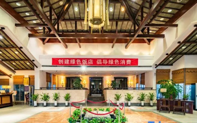 Longpan lsland resort hotel