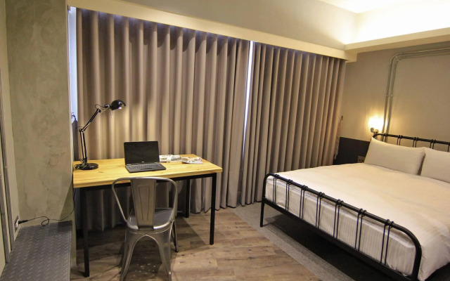 Yizhong Loft Hostel