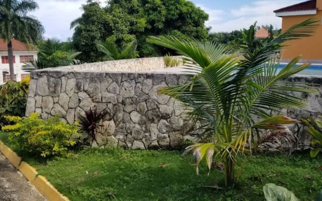 Montego Ville