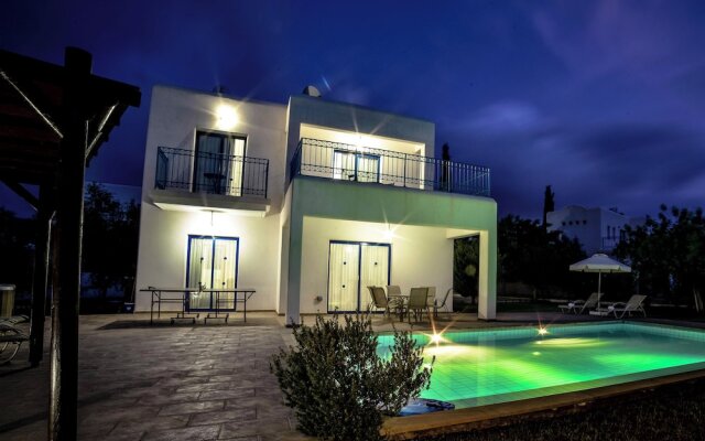 "sanders Azzurro - Inviting Villa w/ Private Pool"