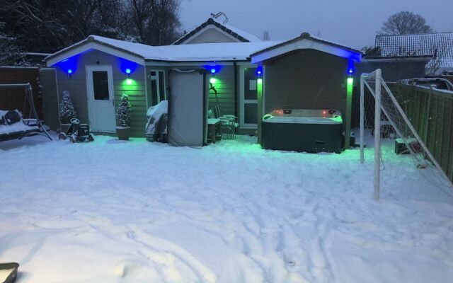 Pamper House Holiday Home And Annex